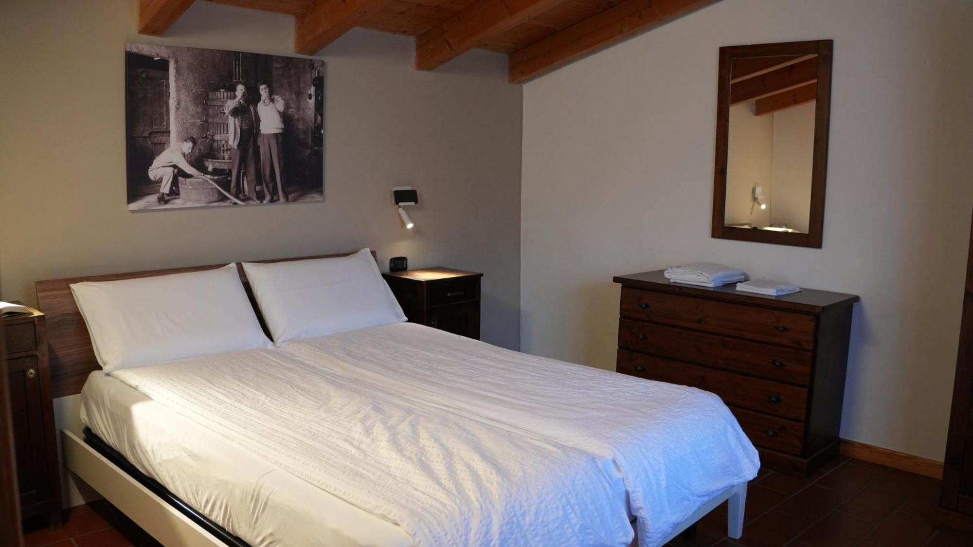 Residence La Colombera Riva del Garda Rum bild